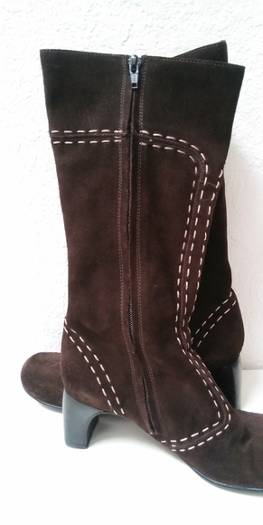🎉SOLD🎉 Fornarina Suede Mid-Calf Boots - Picture 4 of 8